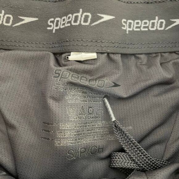 4 pairs men’s swim trunks S and M Speedo Old Navy Kirkland - Picture 2 of 5
